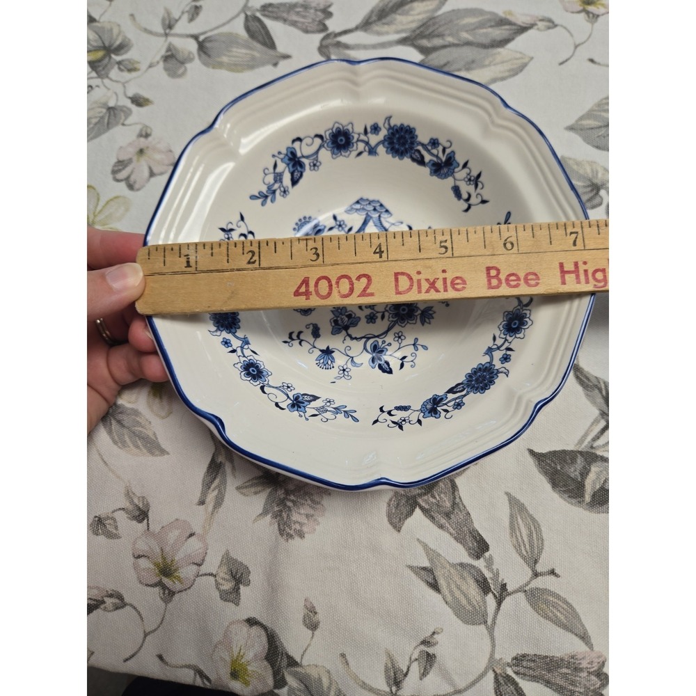 Hankook Seine Blue Flowers & Vines Scalloped Cereal Salad Bowls 7"-Porcelain 2 - Picture 8 of 9